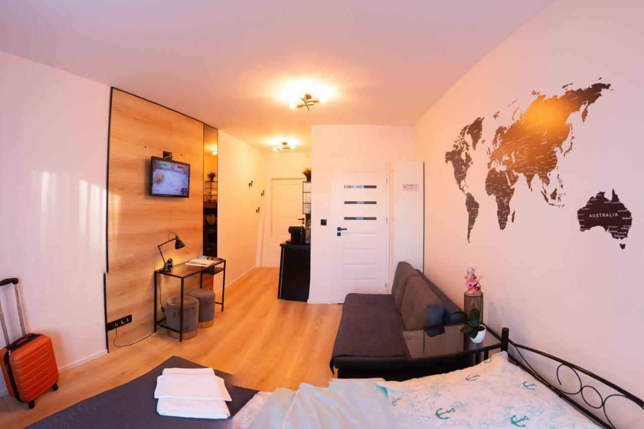 Apartament Loftowy Wypoczynek Goldair Apartment Poznan Bagian luar foto